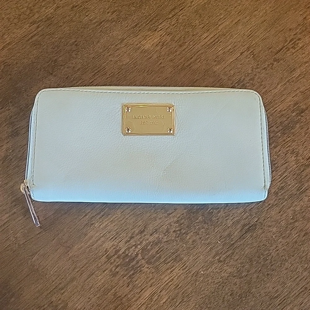 MICHAEL KORS LEATHER WALLET WITH ROSE GOLD HARDWARE
